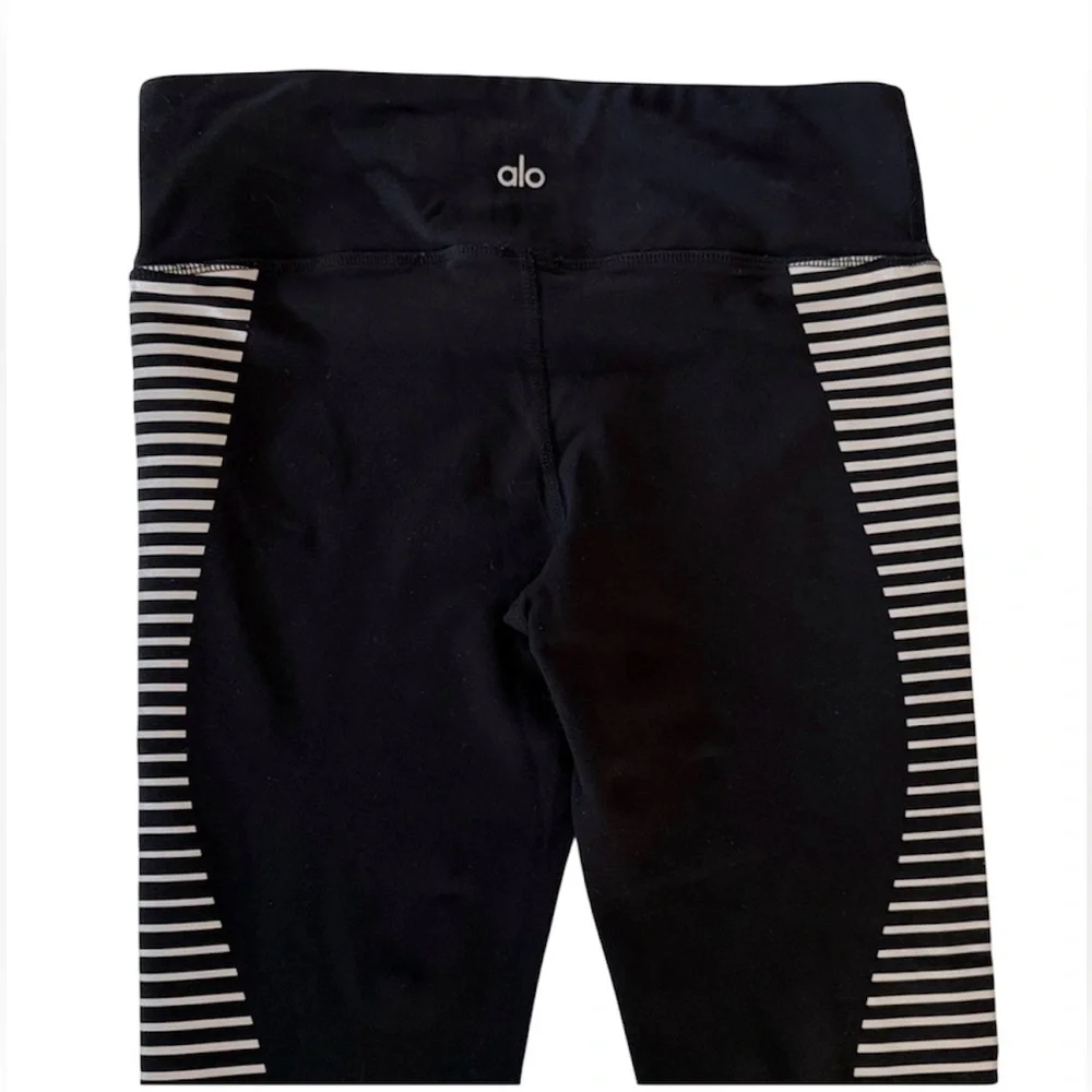 Alo Yoga Airbrush Leggings Black Reflector Size‎ Small Full Length